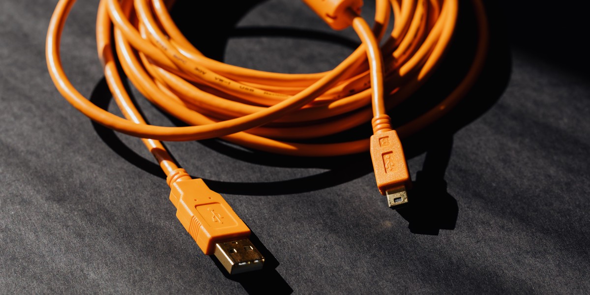 How image forensics can be used to close modern slavery cases 